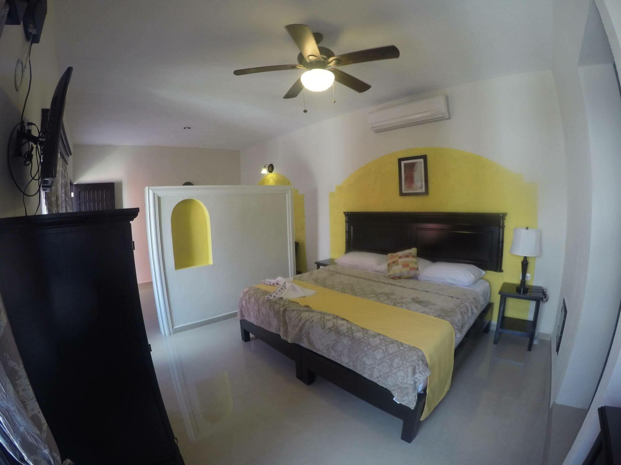 Hotel Quinta Marciala Mx バリャドリッド エクステリア 写真